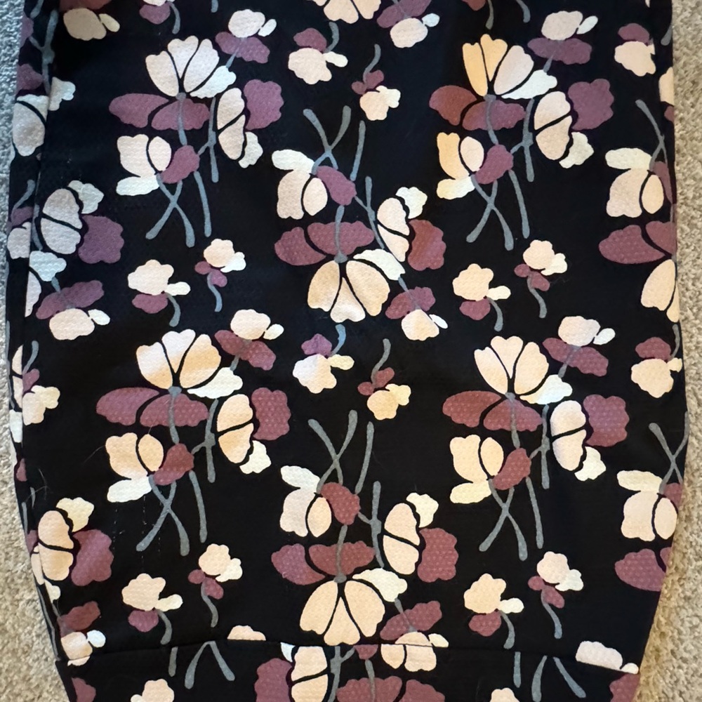 Ann Taylor 00P Floral Black Skirt